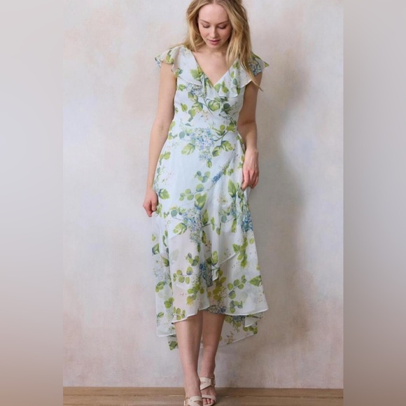 Dresses & Skirts - NEW…LC Lauren Conrad Floral Wrap Midi Dress